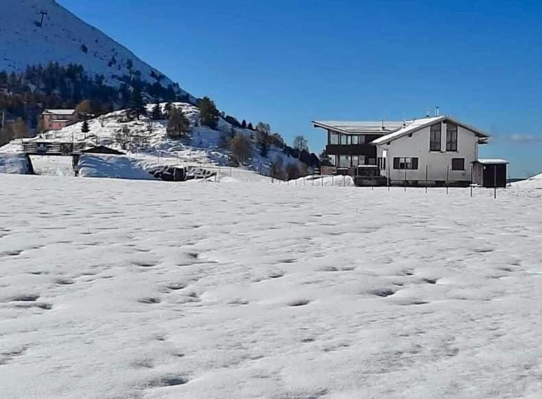 La Casa Di Sara In Valsassina Apartment Introbio ภายนอก รูปภาพ