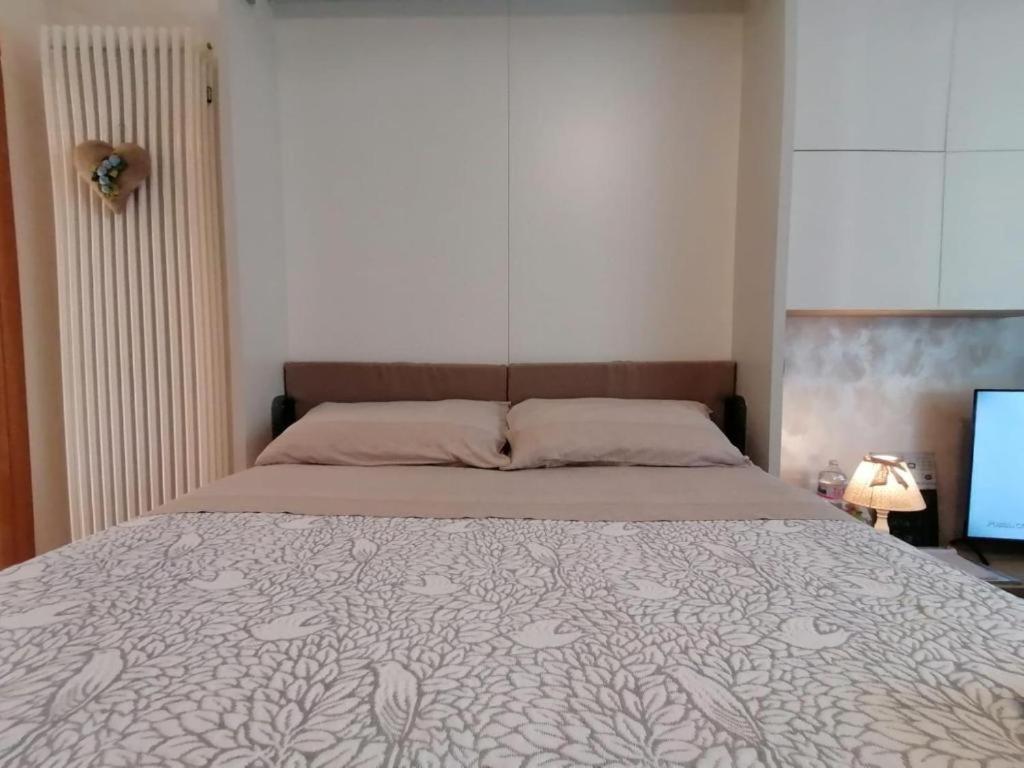 La Casa Di Sara In Valsassina Apartment Introbio ภายนอก รูปภาพ